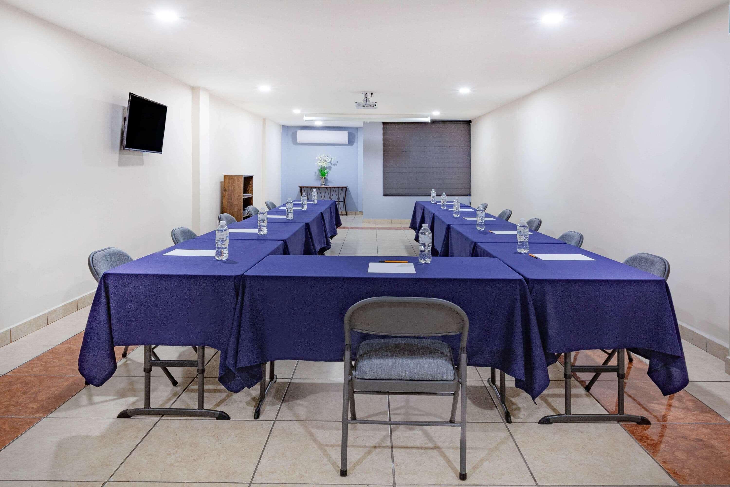 Days Inn By Wyndham פיידראס נגראס מראה חיצוני תמונה